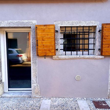 B&B La Dolce Vite Medea ภายนอก รูปภาพ
