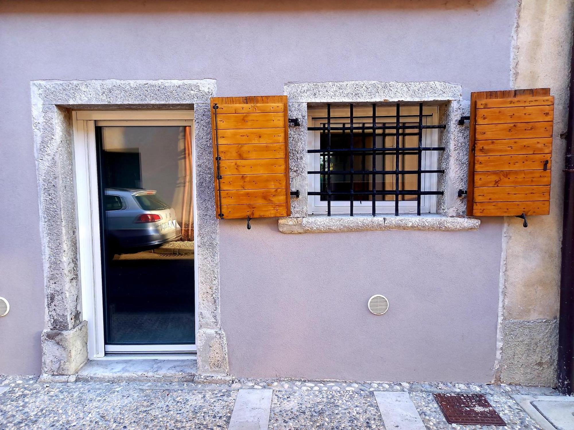 B&B La Dolce Vite Medea ภายนอก รูปภาพ